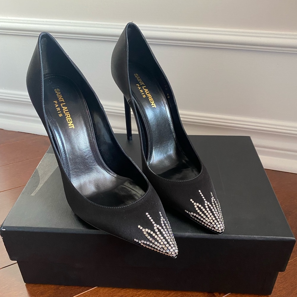 *SOLD* Gorgeous never worn Saint Laurent Black Heels with Crystal Toe.